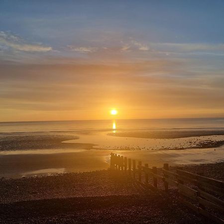 Impeccable Beachfront 2-Bed Cottage In St Bees Eksteriør bilde
