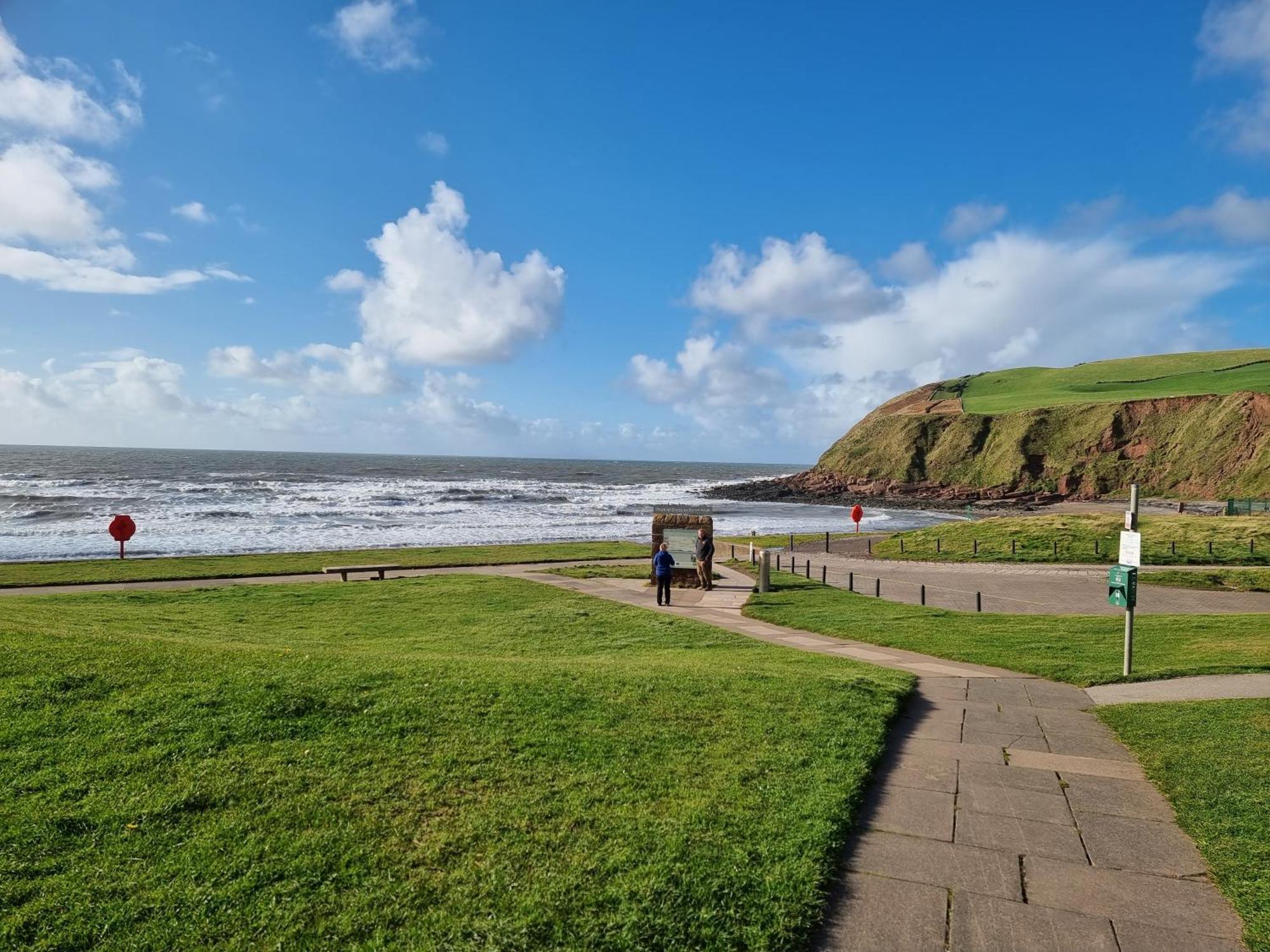 Impeccable Beachfront 2-Bed Cottage In St Bees Eksteriør bilde